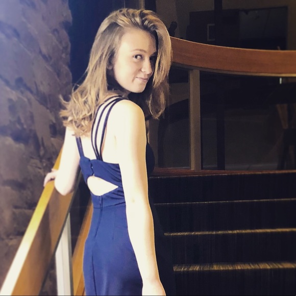 Meet your Posher, Julia - Picture 1 of 1